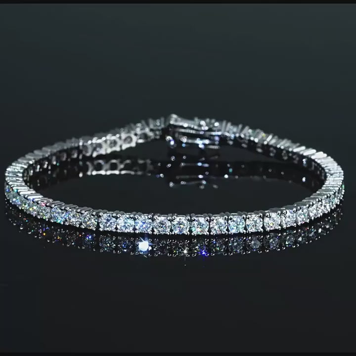 Moissanite tennis bracelet in 925 sterling silver